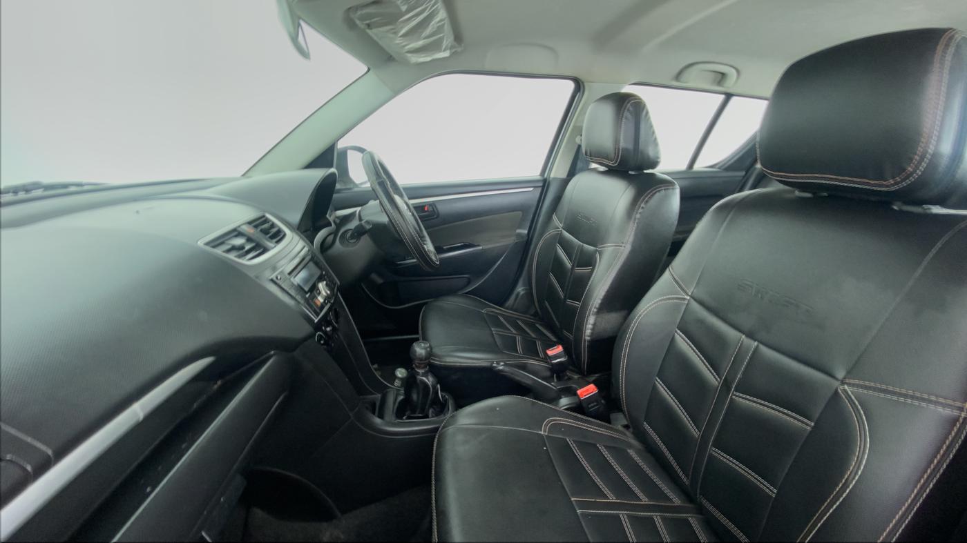 2015 Maruti Swift LXI D, Petrol, Manual, 68,319 km, Right Side Front Door Cabin