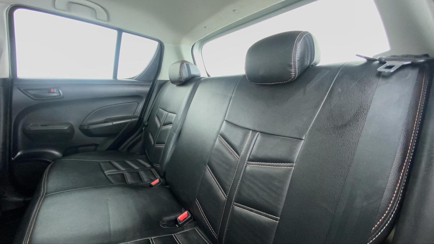 2015 Maruti Swift LXI D, Petrol, Manual, 68,319 km, Right Side Rear Door Cabin