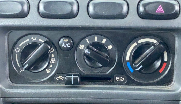 2011 Maruti Alto K10 VXI P, Petrol, Manual, 39,093 km, AC Unit - Directional switch has minor damage