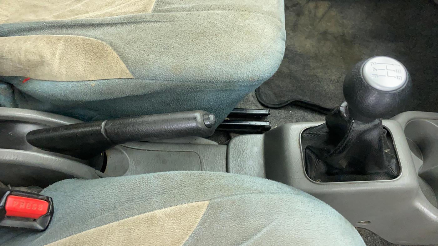 2011 Maruti Alto K10 VXI P, Petrol, Manual, 39,093 km, Gear Lever