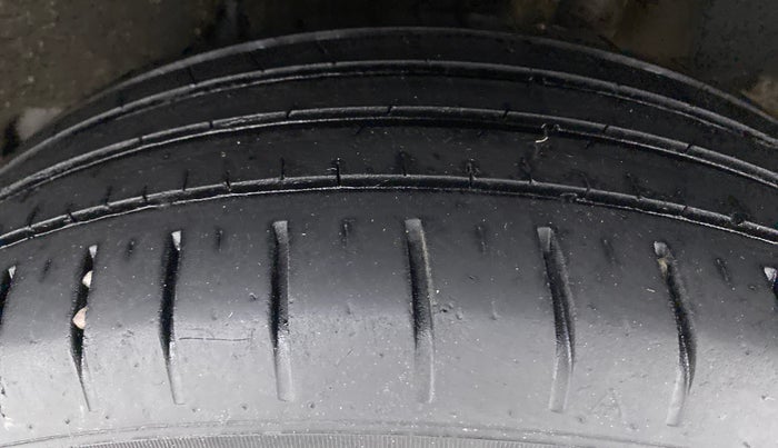 2021 Toyota Glanza G MT PETROL, Petrol, Manual, 39,586 km, Left Rear Tyre Tread