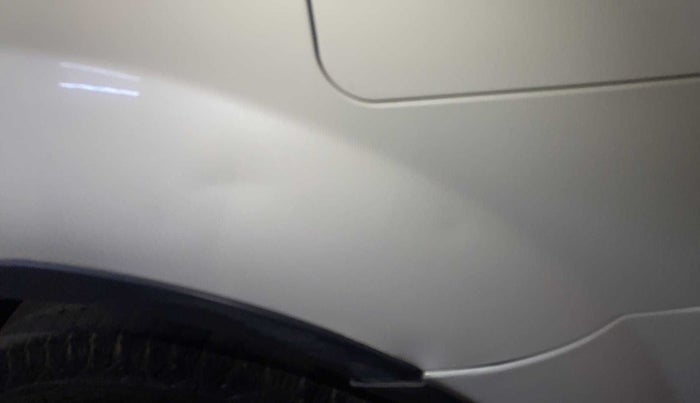 2016 Mahindra XUV500 W6 4X2, Diesel, Manual, 78,794 km, Left quarter panel - Slightly dented