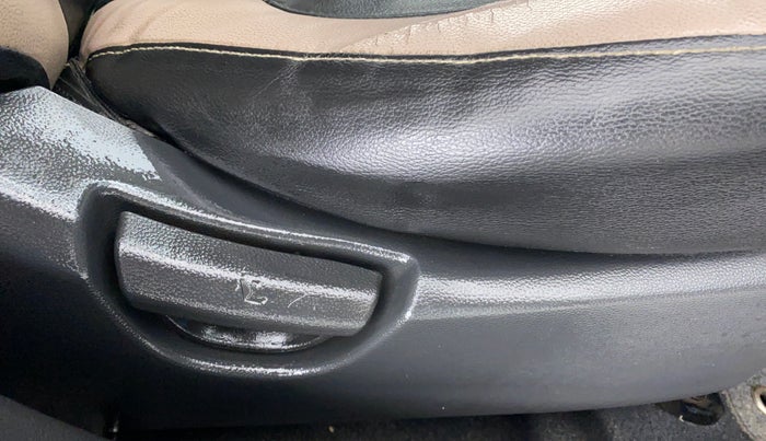 2015 Hyundai Grand i10 MAGNA 1.2 VTVT, Petrol, Manual, 56,766 km, Driver Side Adjustment Panel