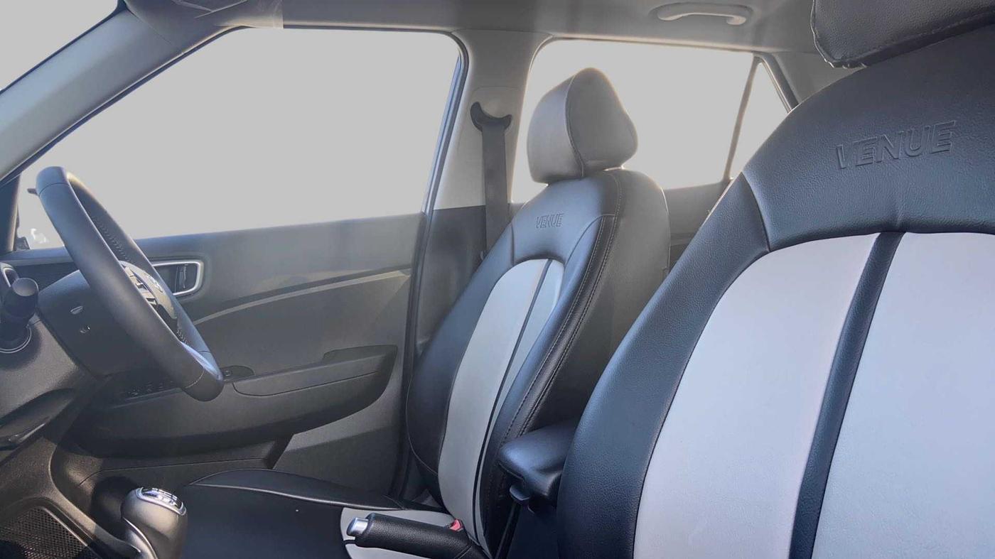 2021 Hyundai VENUE SX 1.0 GDI IMT, Petrol, Manual, 20,578 km, Right Side Front Door Cabin