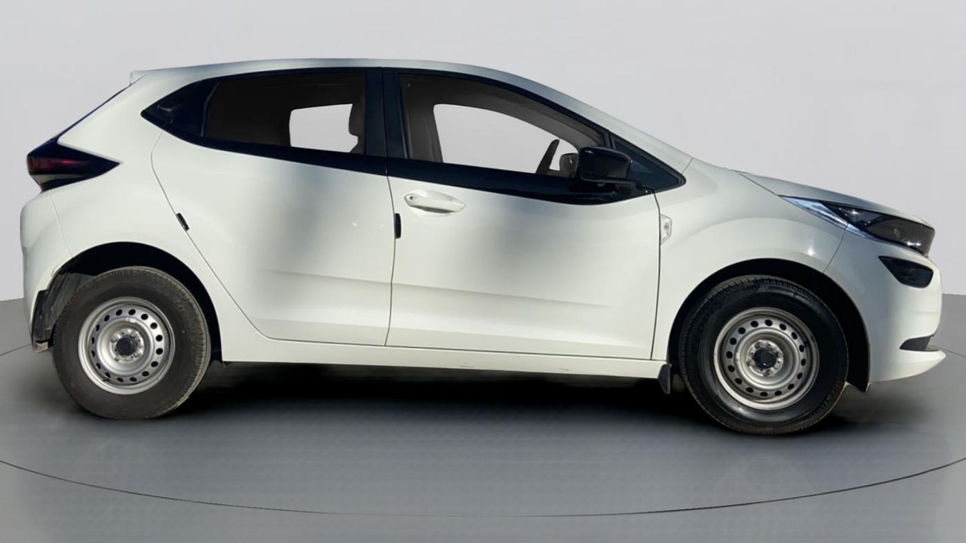 2021 Tata ALTROZ XE 1.2, Petrol, Manual, 10,313 km, Right Side View