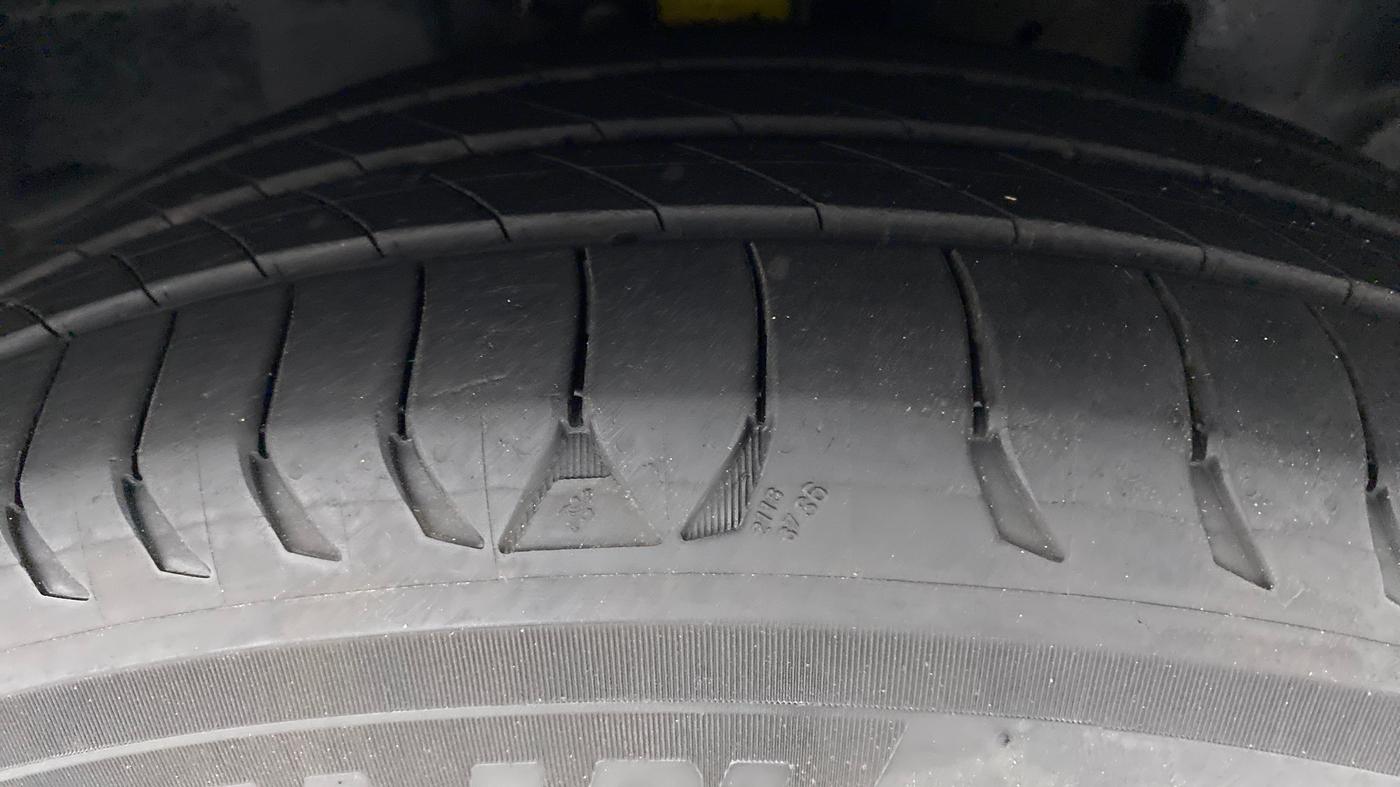 2017 Ford Ecosport 1.5 TITANIUM TI VCT, Petrol, Manual, 93,262 km, Right Front Tyre Tread
