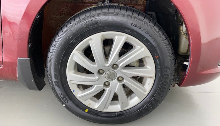 2016 Maruti Swift Dzire ZXI 1.2 BS IV, Petrol, Manual, 13,470 km, Right Front Wheel