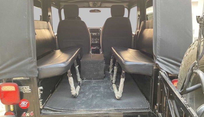 2015 Mahindra Thar CRDE 4X4 BS IV, Diesel, Manual, 35,530 km, Right Side Rear Door Cabin