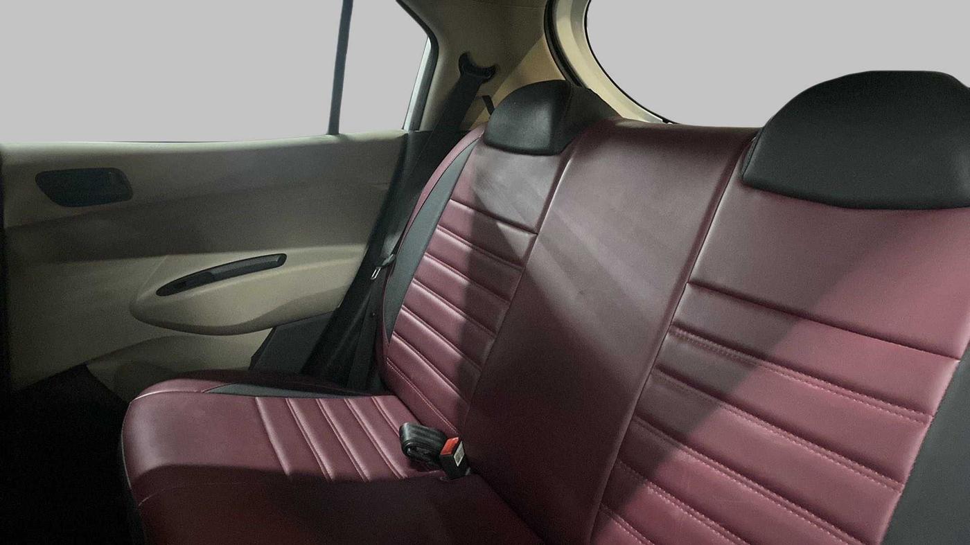 2021 Hyundai NEW SANTRO SPORTZ EXECUTIVE CNG, CNG, Manual, 26,430 km, Right Side Rear Door Cabin