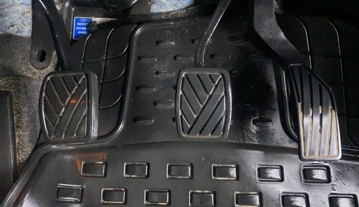 2019 Maruti Vitara Brezza ZDI, Diesel, Manual, 48,230 km, Pedals