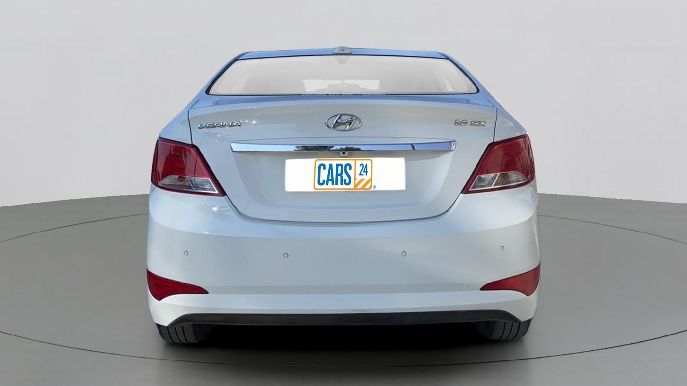 2016 Hyundai Verna FLUIDIC 1.6 SX VTVT, Petrol, Manual, 31,279 km, Back/Rear