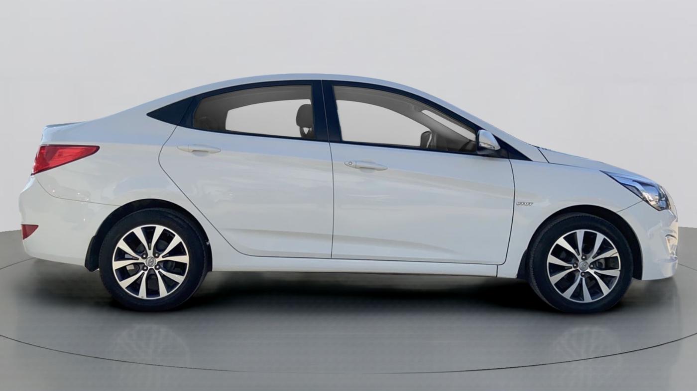 2016 Hyundai Verna FLUIDIC 1.6 SX VTVT, Petrol, Manual, 31,279 km, Right Side View