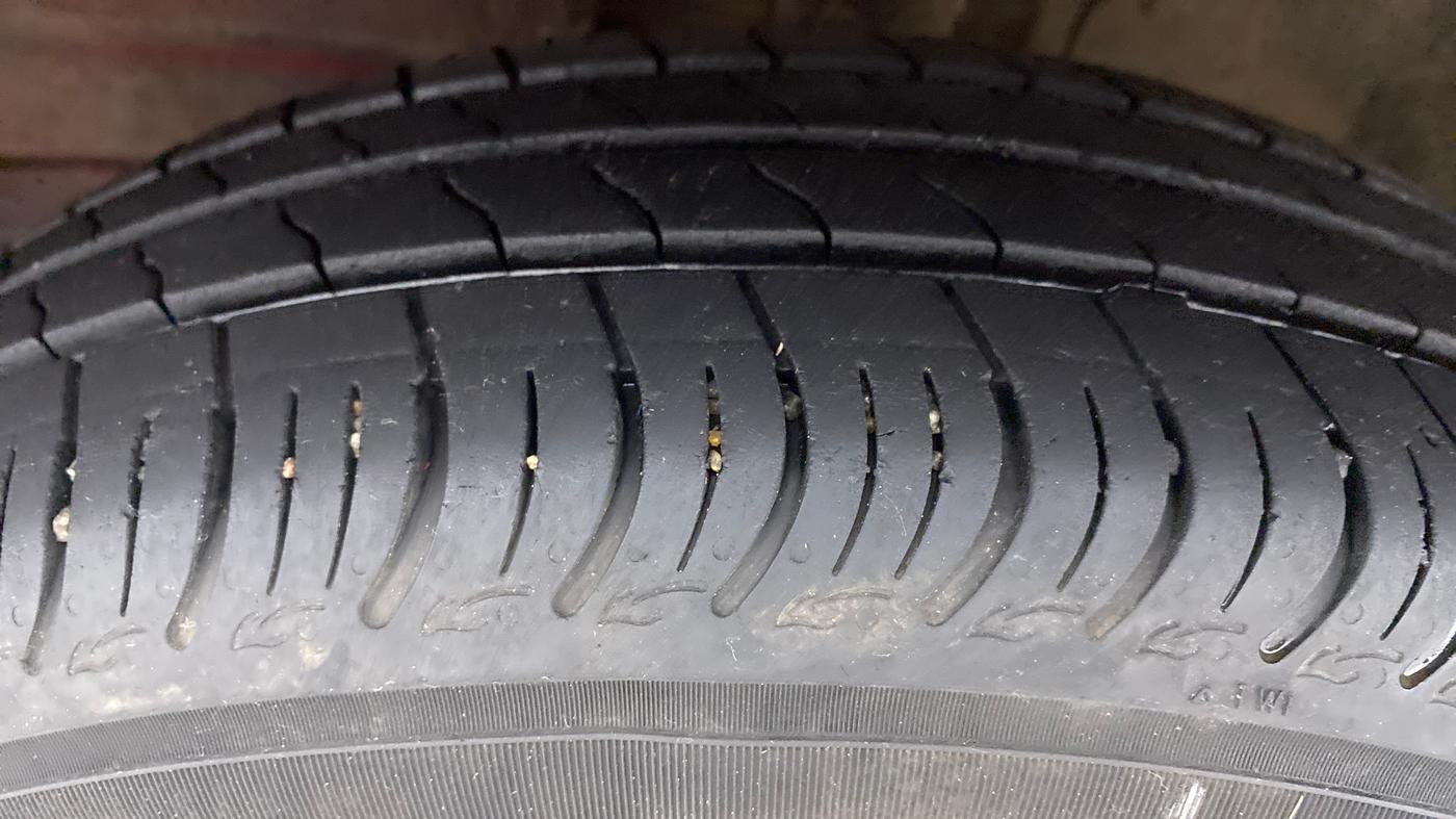 2020 Maruti S PRESSO VXI PLUS, Petrol, Manual, 22,110 km, Left Front Tyre Tread