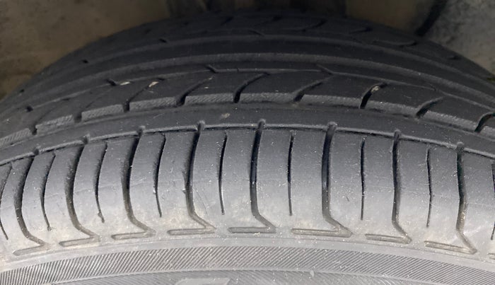 2018 Hyundai Elite i20 ASTA 1.2, Petrol, Manual, 56,272 km, Right Front Tyre Tread