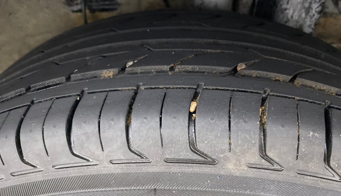 2018 Hyundai Elite i20 ASTA 1.2, Petrol, Manual, 56,272 km, Left Rear Tyre Tread