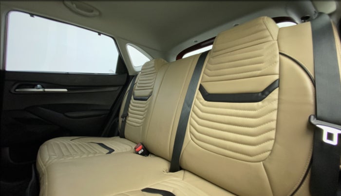 2022 KIA SELTOS HTK PLUS 1.5 DIESEL, Diesel, Manual, 12,447 km, Right Side Rear Door Cabin