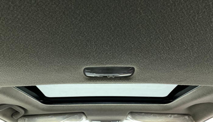 2017 Honda WR-V 1.2 i-VTEC VX MT, Petrol, Manual, 99,944 km, Moonroof/ Sunroof