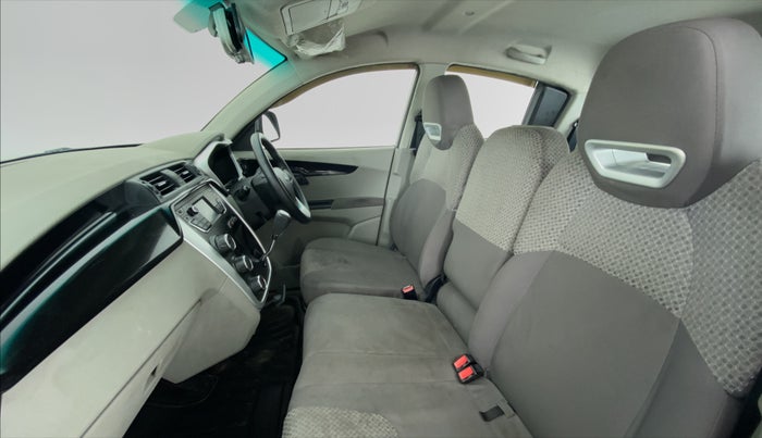 2016 Mahindra Kuv100 K6 6 STR, Petrol, Manual, 43,713 km, Right Side Front Door Cabin