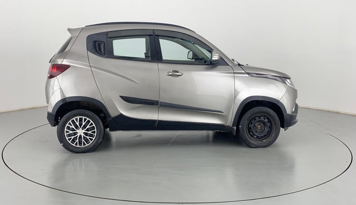 2016 Mahindra Kuv100 K6 6 STR, Petrol, Manual, 43,713 km, Right Side View