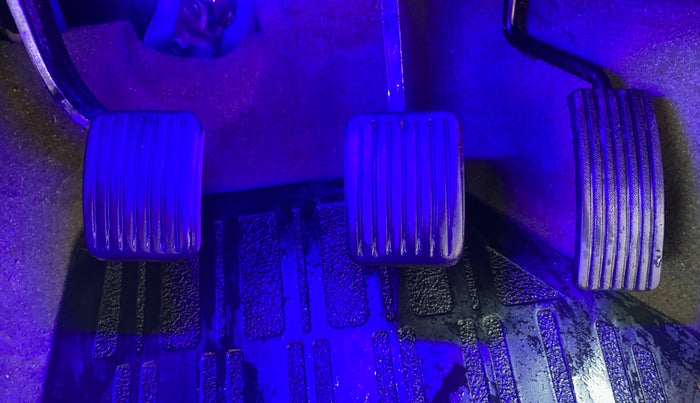 2014 Hyundai i10 MAGNA 1.1, Petrol, Manual, 48,561 km, Pedals