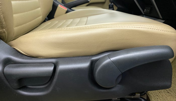 2016 Honda City V MT PETROL, Petrol, Manual, 84,776 km, Driver Side Adjustment Panel