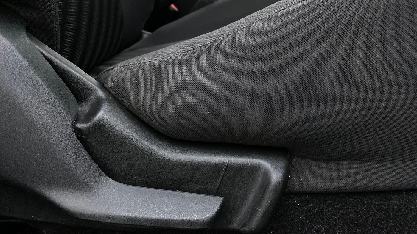2019 Maruti Swift LXI, Petrol, Manual, 44,125 km, Driver Side Adjustment Panel