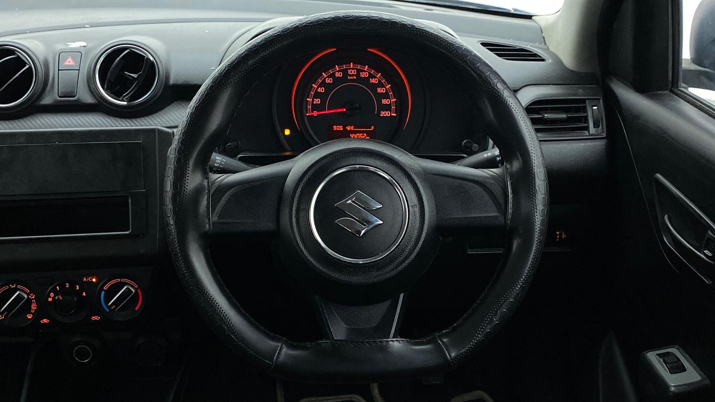 2019 Maruti Swift LXI, Petrol, Manual, 44,125 km, Steering Wheel Close Up