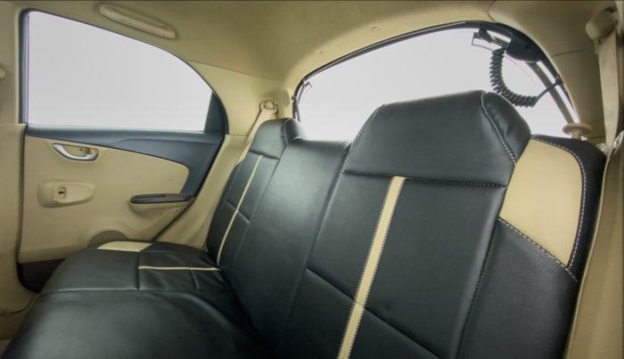 2013 Honda Brio 1.2 V MT I VTEC, CNG, Manual, 33,598 km, Right Side Rear Door Cabin