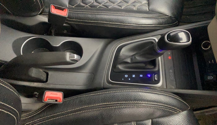 2020 Hyundai Verna SX 1.5 VTVT IVT, Petrol, Automatic, 95,956 km, Gear Lever