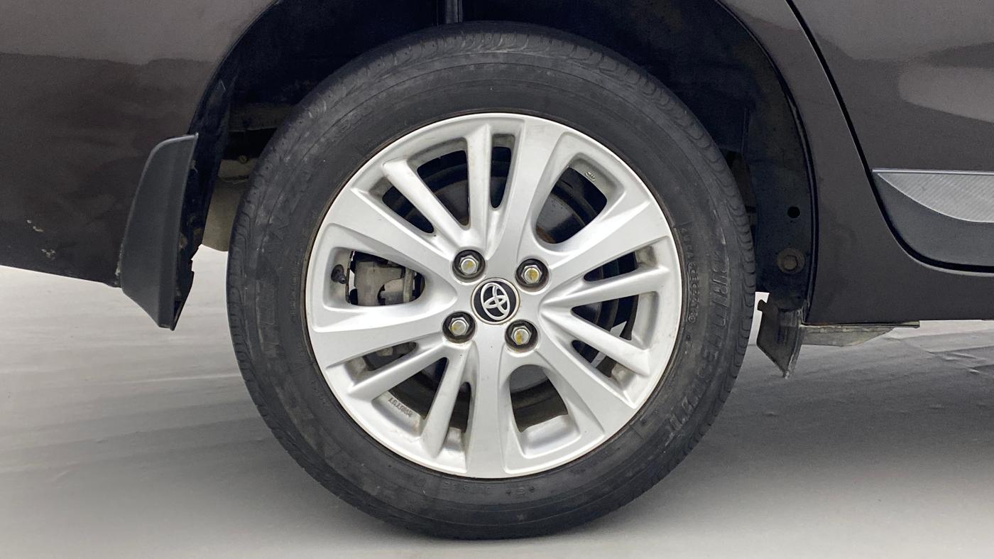 2018 Toyota YARIS V CVT, Petrol, Automatic, 47,767 km, Right Rear Wheel