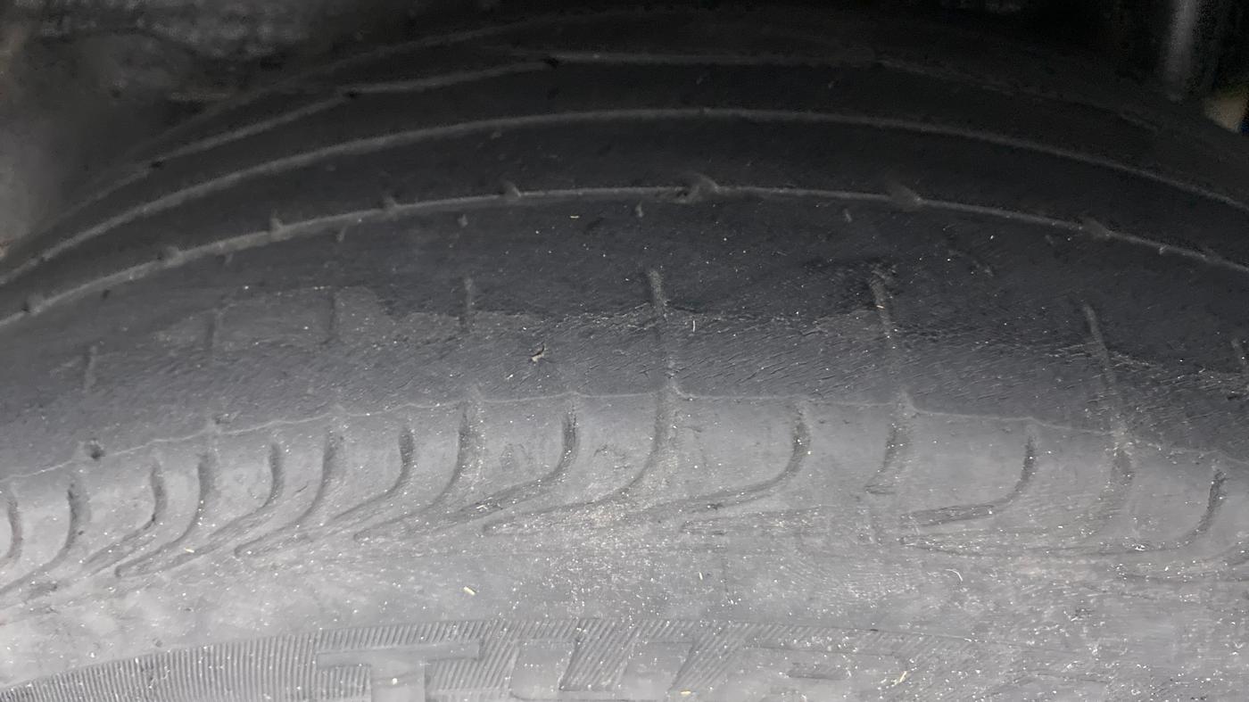 2018 Toyota YARIS V CVT, Petrol, Automatic, 47,767 km, Left Rear Tyre Tread