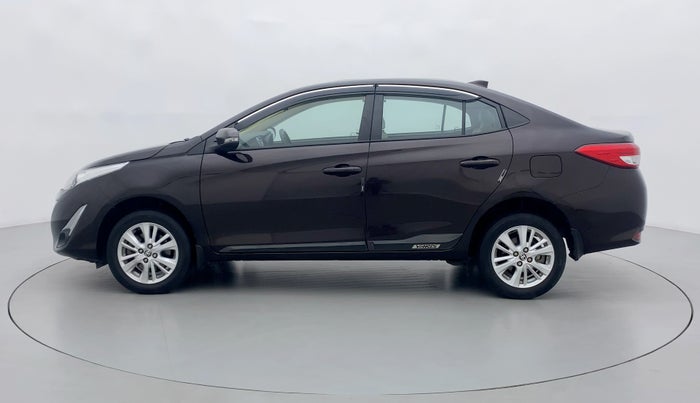 2018 Toyota YARIS V CVT, Petrol, Automatic, 47,767 km, Left Side