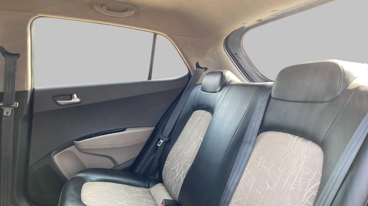 2019 Hyundai Grand i10 SPORTZ 1.2 KAPPA VTVT, Petrol, Manual, 10,392 km, Right Side Rear Door Cabin