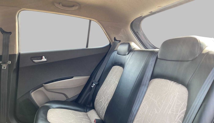 2019 Hyundai Grand i10 SPORTZ 1.2 KAPPA VTVT, Petrol, Manual, 10,392 km, Right Side Rear Door Cabin
