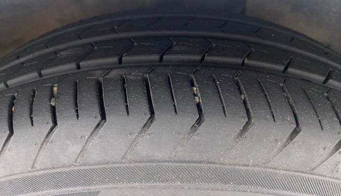 2022 Maruti Celerio ZXI PLUS, Petrol, Manual, 1,716 km, Right Front Tyre Tread