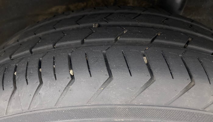 2022 Maruti Celerio ZXI PLUS, Petrol, Manual, 1,716 km, Left Rear Tyre Tread