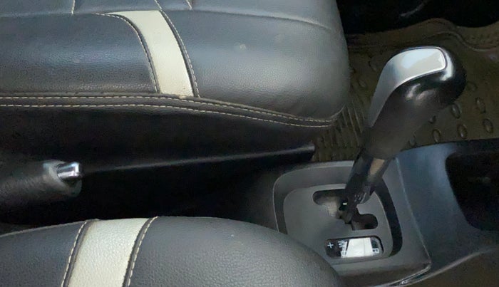 2016 Maruti Wagon R 1.0 VXI AMT, Petrol, Automatic, 85,941 km, Gear Lever