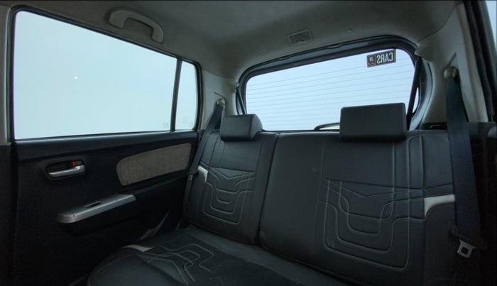 2016 Maruti Wagon R 1.0 VXI AMT, Petrol, Automatic, 85,941 km, Right Side Rear Door Cabin