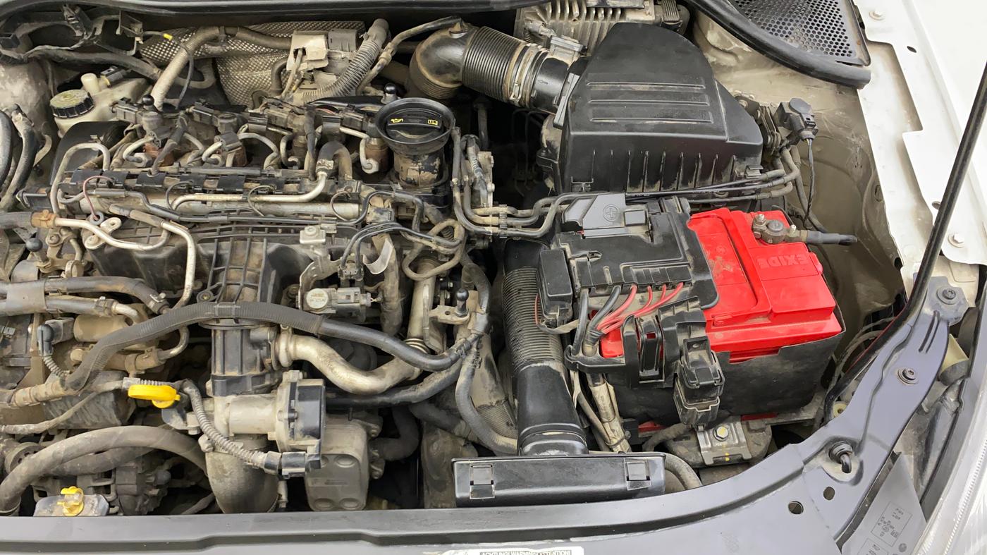 2014 Skoda Rapid 1.5 TDI CR ELEGANCE PLUS AT, Diesel, Automatic, 81,573 km, Engine View - Left
