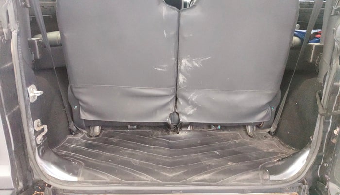 2023 Mahindra Thar LX P 2WD AT HT, Petrol, Automatic, 14,549 km, Boot Inside