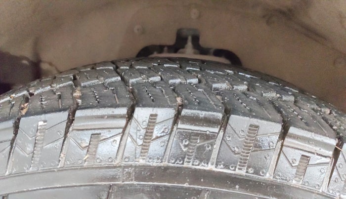 2023 Mahindra Thar LX P 2WD AT HT, Petrol, Automatic, 14,549 km, Left Front Tyre Tread