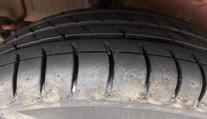 2017 Maruti Celerio VXI, Petrol, Manual, 84,543 km, Right Rear Tyre Tread