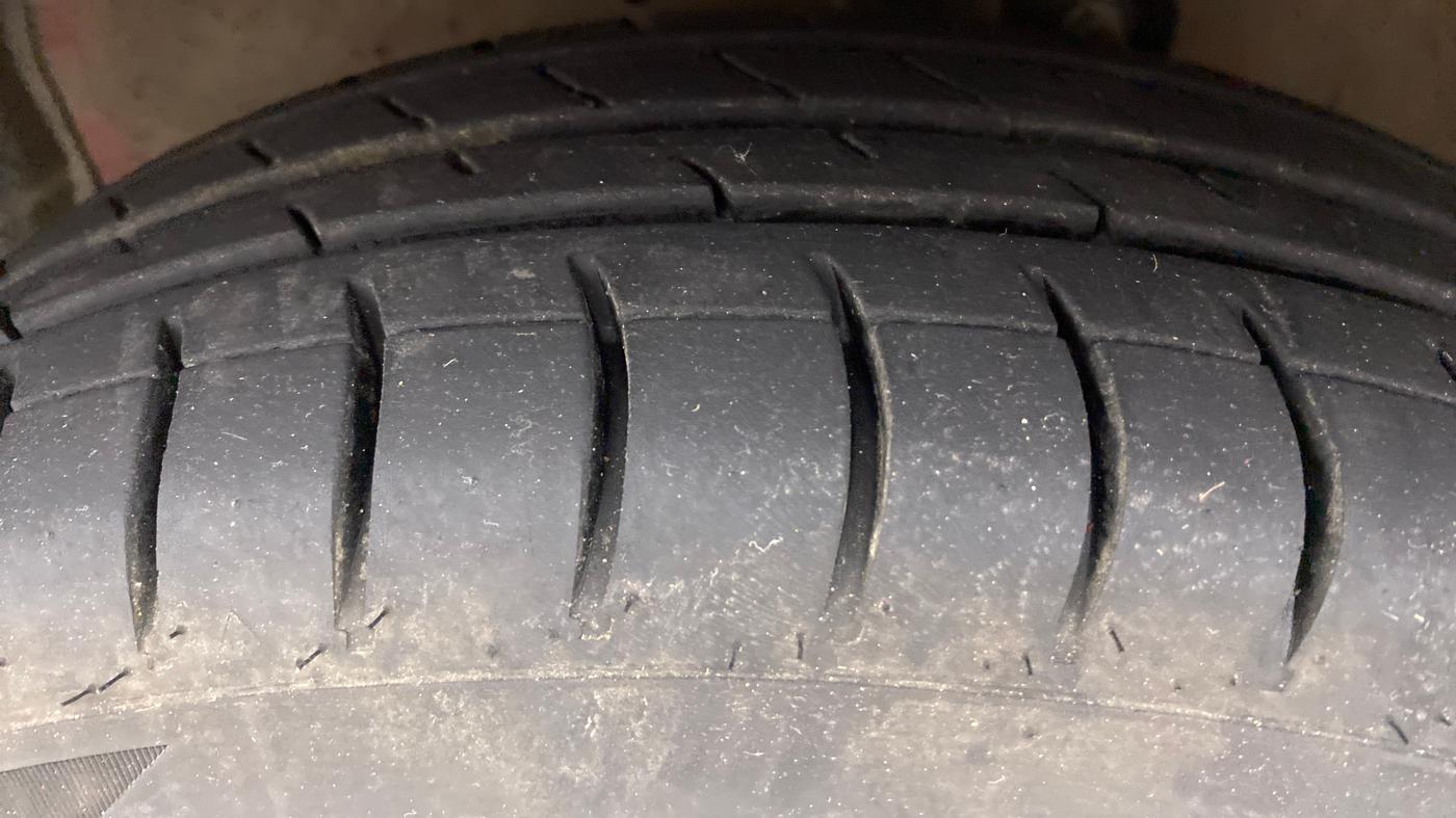 2017 Maruti Celerio VXI, Petrol, Manual, 84,543 km, Left Front Tyre Tread
