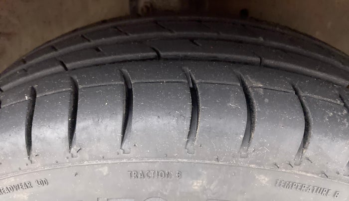 2017 Maruti Celerio VXI, Petrol, Manual, 84,543 km, Right Front Tyre Tread