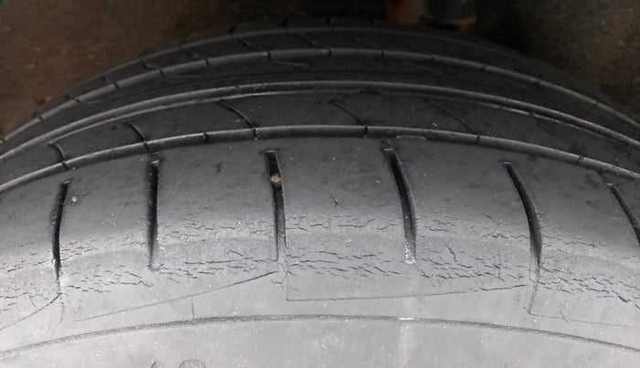 2014 Ford Ecosport 1.5 TREND TDCI, Diesel, Manual, 96,718 km, Left Rear Tyre Tread