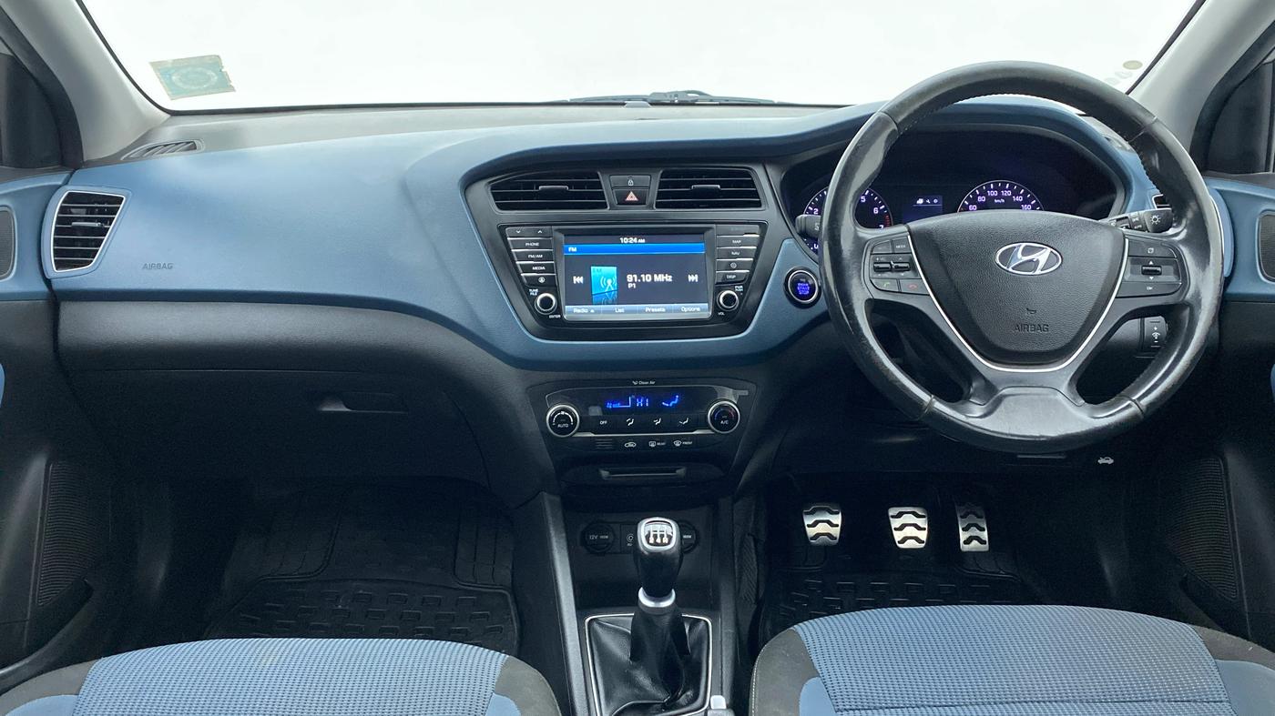 2015 Hyundai i20 Active 1.2 SX, Petrol, Manual, 69,033 km, Dashboard