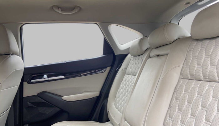 2020 KIA SELTOS HTX 1.5 PETROL MT, Petrol, Manual, 11,280 km, Right Side Rear Door Cabin
