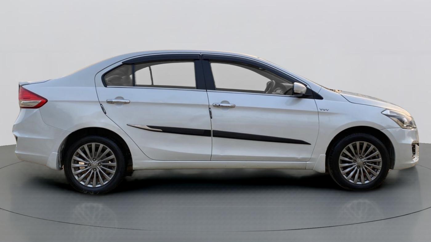2017 Maruti Ciaz ZXI+, Petrol, Manual, 36,038 km, Right Side View