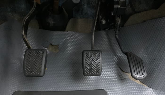 2015 Toyota Etios G, Petrol, Manual, 86,484 km, Pedals