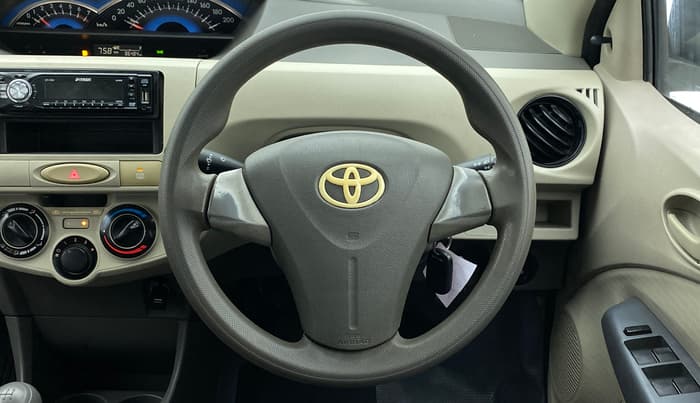 2015 Toyota Etios G, Petrol, Manual, 86,484 km, Steering Wheel Close Up